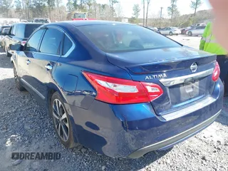 2016 Nissan Altima SR with VIN 1N4AL3AP7GC268888, listed as a IAAI auction lot 41826694 with 250,920 mi miles and . Bid and sale history available at carsss.com. Image 3.