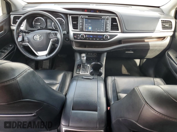 2017 Toyota Highlander XLE with VIN 5TDJZRFH2HS397442, listed as a Copart auction lot 60842085 with 109,891 mi miles and Salvage title. Bid and sale history available at DreamBid. Image 8.