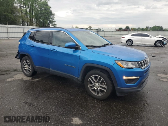 2020 Jeep Compass Altitude with VIN 3C4NJCBB3LT258572, listed as a Copart auction lot 51992325 with 141,022 mi miles and Salvage title. Bid and sale history available at DreamBid. Image 4.