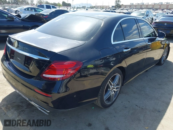 2018 Mercedes-Benz E-Class E 300 with VIN WDDZF4JB1JA320099, listed as a IAAI auction lot 41947023 with 109,868 mi miles. Bid and sale history available at carsss.com. Image 4.