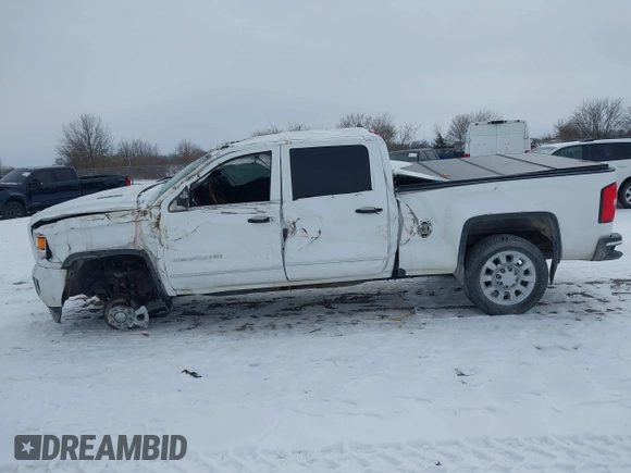 2015 GMC Sierra 2500HD available WiFi Denali with VIN 1GT120E88FF680538, listed as a IAAI auction lot 41571684 with 125,147 mi miles. Bid and sale history available at carsss.com. Image 14.
