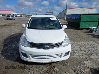 2011 Nissan Versa S с VIN 3N1BC1CP8BL377408, выставлен на аукционе IAAI как лот 41080991 с пробегом 121 541 миль миль и . История ставок и продаж доступна на DreamBid. Изображение 12.