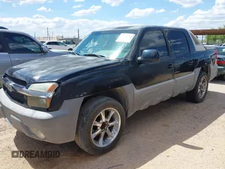 2002 Chevrolet Avalanche z VIN 3GNEC13T22G300623, wystawiony jako IAAI lot #42394549 z przebiegiem 272 961 mil mil oraz . Historia ofert i sprzedaży dostępna na DreamBid. Obrazek 2.