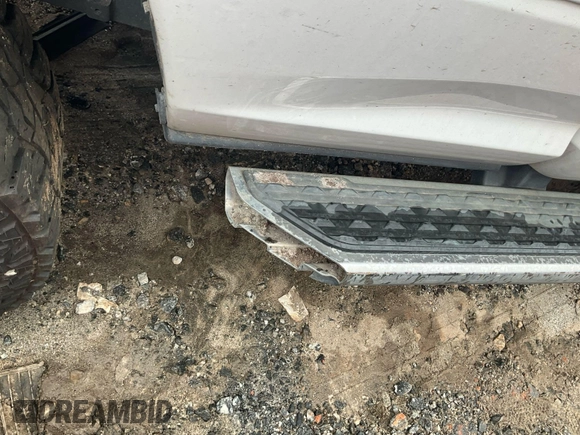 2019 Ram 2500 Tradesman with VIN 3C6UR5CL6KG598109, listed as a IAAI auction lot 42792700 with 167,668 mi miles and . Bid and sale history available at DreamBid. Image 30.