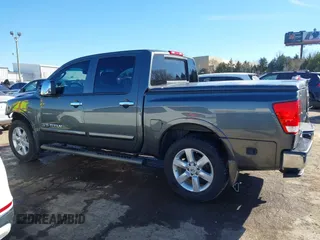 2011 Nissan Titan SL with VIN 1N6BA0EC5BN307529, listed as a IAAI auction lot 41729522 with 221,260 mi miles. Bid and sale history available at carsss.com. Image 15.