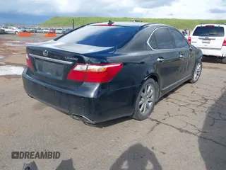 2011 Lexus LS 460 с VIN JTHBL5EFXB5102887, выставлен на аукционе IAAI как лот 41829214 с пробегом 161 822 миль миль и . История ставок и продаж доступна на DreamBid. Изображение 4.