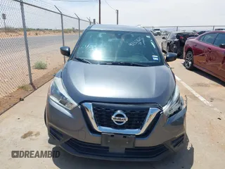 2020 Nissan Kicks S z VIN 3N1CP5BV9LL525082, wystawiony jako IAAI lot #42322672 z przebiegiem 48 035 mil mil oraz . Historia ofert i sprzedaży dostępna na DreamBid. Obrazek 12.