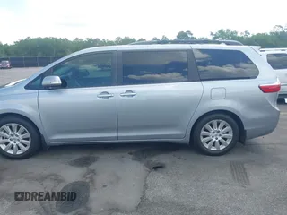 2015 Toyota Sienna XLE with VIN 5TDYK3DC5FS685735, listed as a IAAI auction lot 42139229 with 87,694 mi miles and . Bid and sale history available at DreamBid. Image 14.