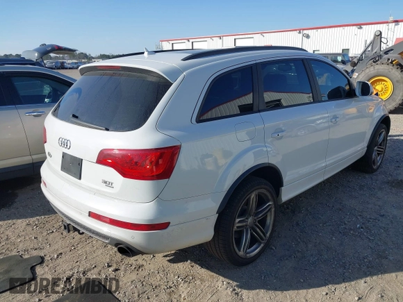 2015 Audi Q7 3.0T S line Prestige with VIN WA1DGAFEXFD016210, listed as a IAAI auction lot 41497668 with 142,709 mi miles. Bid and sale history available at carsss.com. Image 4.