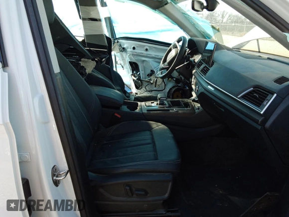 2024 Audi Q5 Premium with VIN WA1ABAFYXR2089184, listed as a Copart auction lot 82797764 with 0 mi miles and Salvage Title. Bid and sale history available at carsss.com. Image 7.