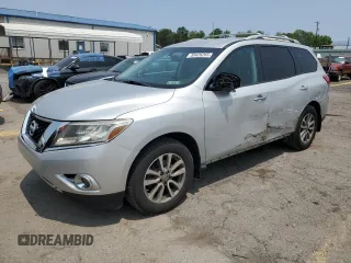 2015 Nissan Pathfinder SV z VIN 5N1AR2MM5FC665630, wystawiony jako Copart lot #59426265 z przebiegiem 128 474 mil mil oraz Szkoda całkowita • Salvage title. Historia ofert i sprzedaży dostępna na DreamBid. Obrazek 1.