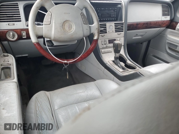 2004 Lincoln Aviator Luxury z VIN 5LMEU88H64ZJ43791, wystawiony jako Copart lot #44584045 z przebiegiem Nie podano mil oraz Czysty tytuł • Clean title. Historia ofert i sprzedaży dostępna na DreamBid. Obrazek 8.