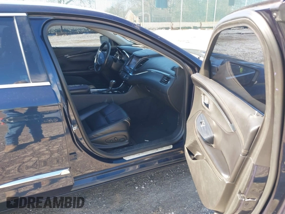2016 Chevrolet Impala LTZ with VIN 2G1145S32G9108142, listed as a IAAI auction lot 41640735 with 210,975 mi miles. Bid and sale history available at carsss.com. Image 5.