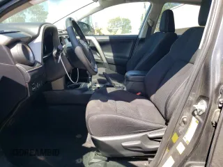 2018 Toyota RAV4 XLE z VIN 2T3WFREV9JW410228, wystawiony jako Copart lot #52987615 z przebiegiem 206 487 mil mil oraz Szkoda całkowita • Salvage title. Historia ofert i sprzedaży dostępna na DreamBid. Obrazek 7.