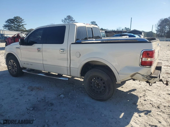 2007 Lincoln Mark LT with VIN 5LTPW18577FJ11958, listed as a Copart auction lot 85960714 with 230,147 mi miles and Salvage Title. Bid and sale history available at carsss.com. Image 2.