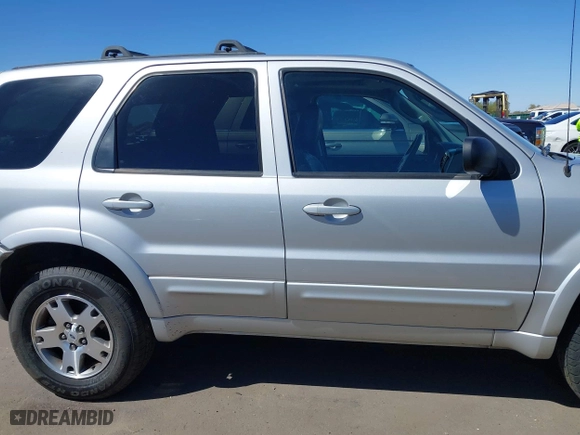2005 Ford Escape Limited with VIN 1FMCU94145KA63604, listed as a IAAI auction lot 41825343 with 179,263 mi miles. Bid and sale history available at carsss.com. Image 14.