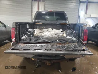 2005 Ford F-250 XL with VIN 1FTSW215X5EC15277, listed as a Copart auction lot 46355635 with 177,231 mi miles and Salvage title. Bid and sale history available at DreamBid. Image 6.