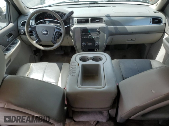 2007 Chevrolet Tahoe LT z VIN 1GNFC13017R167256, wystawiony jako Copart lot #60979675 z przebiegiem 192 372 mil mil oraz Czysty tytuł • Clean title. Historia ofert i sprzedaży dostępna na DreamBid. Obrazek 8.