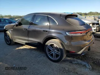 2022 Porsche Macan z VIN WP1AA2A58NLB10516, wystawiony jako Copart lot #77086564 z przebiegiem 26 974 mil mil oraz Czysty tytuł • Clean title. Historia ofert i sprzedaży dostępna na DreamBid. Obrazek 2.