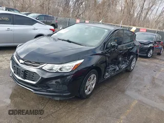 2017 Chevrolet Cruze LS z VIN 1G1BC5SM4H7270096, wystawiony jako IAAI lot #41237531 z przebiegiem 103 318 mil mil oraz . Historia ofert i sprzedaży dostępna na DreamBid. Obrazek 17.
