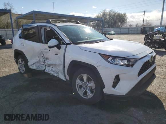 2019 Toyota RAV4 XLE with VIN 2T3W1RFV8KC028630, listed as a Copart auction lot 49307165 with 32,043 mi miles and Salvage Title. Bid and sale history available at DreamBid. Image 4.