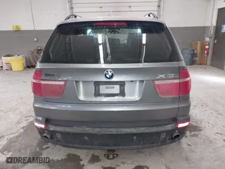 2009 BMW X5 30i with VIN 5UXFE43559L272922, listed as a IAAI auction lot 41723504 with 210,793 mi miles. Bid and sale history available at carsss.com. Image 16.