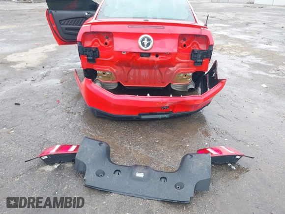 2012 Ford Mustang Premium with VIN 1ZVBP8AM7C5252191, listed as a IAAI auction lot 42498076 with 180,727 mi miles and . Bid and sale history available at DreamBid. Image 6.