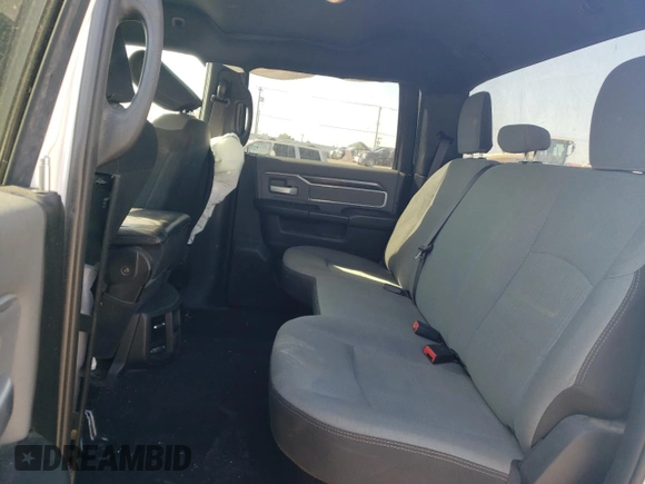 2021 Ram 2500 Big Horn z VIN 3C6UR5DJ3MG674384, wystawiony jako Copart lot #68220134 z przebiegiem 81 411 mil mil oraz Szkoda całkowita • Salvage title. Historia ofert i sprzedaży dostępna na DreamBid. Obrazek 10.
