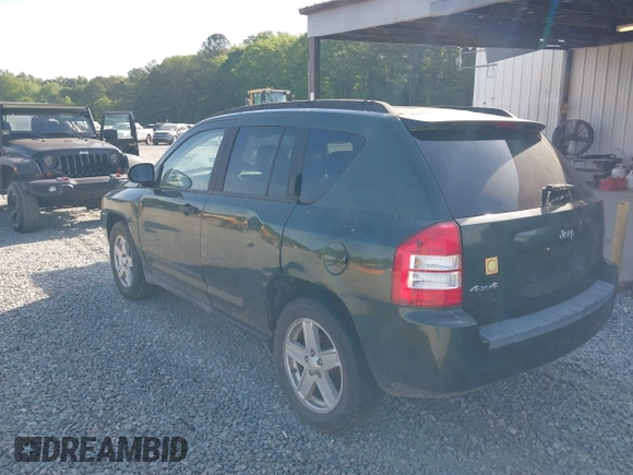 2008 Jeep Compass Sport with VIN 1J8FF47W88D722792, listed as a IAAI auction lot 42089007 with 140,897 mi miles and . Bid and sale history available at carsss.com. Image 3.