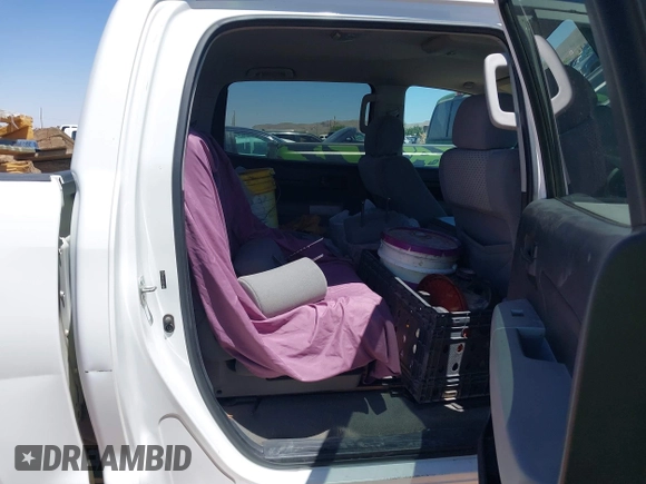 2007 Toyota Tundra SR5 with VIN 5TBEV541X7S468096, listed as a IAAI auction lot 42111698 with 1 mi miles. Bid and sale history available at carsss.com. Image 8.