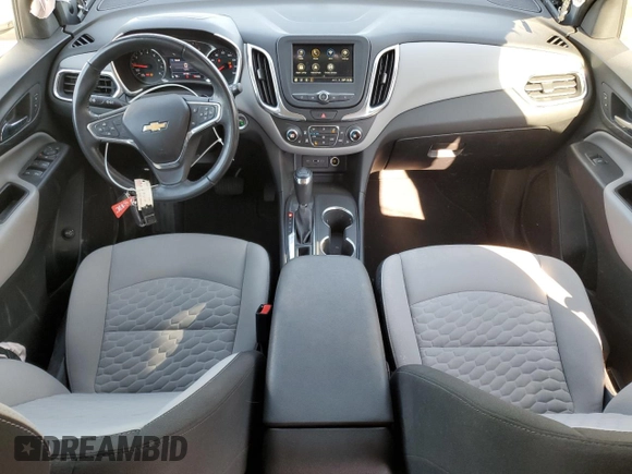 2019 Chevrolet Equinox LT with VIN 3GNAXKEV2KS563604, listed as a Copart auction lot 83644584 with 31,788 mi miles and Salvage Title. Bid and sale history available at carsss.com. Image 8.
