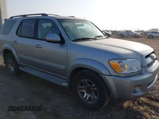 2007 Toyota Sequoia SR5 with VIN 5TDZT34A17S288122, listed as a IAAI auction lot 41939510 with 275,347 mi miles. Bid and sale history available at carsss.com. Image 1.
