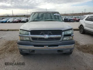 2003 Chevrolet Silverado 1500HD LS z VIN 1GCGC13U93F124103, wystawiony jako Copart lot #87912555 z przebiegiem 286 357 mil mil oraz Czysty tytuł • Clean title. Historia ofert i sprzedaży dostępna na DreamBid. Obrazek 5.