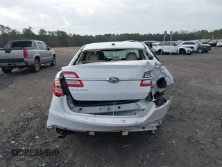 2016 Ford Taurus SE z VIN 1FAHP2D83GG131408, wystawiony jako IAAI lot #41552981 z przebiegiem 151 295 mil mil oraz . Historia ofert i sprzedaży dostępna na DreamBid. Obrazek 17.