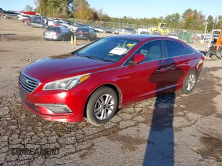 2015 Hyundai Sonata SE z VIN 5NPE24AF2FH231083, wystawiony jako IAAI lot #40957093 z przebiegiem 218 159 mil mil oraz . Historia ofert i sprzedaży dostępna na DreamBid. Obrazek 19.