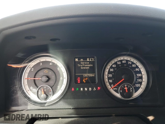 2015 Ram 1500 Big Horn z VIN 1C6RR7LT7FS746252, wystawiony jako Copart lot #49846765 z przebiegiem 126 799 mil mil oraz Szkoda całkowita • Salvage title. Historia ofert i sprzedaży dostępna na DreamBid. Obrazek 9.