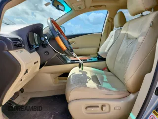 2010 Lexus RX 350 z VIN 2T2ZK1BA0AC019115, wystawiony jako Copart lot #62069995 z przebiegiem 159 262 mil mil oraz Szkoda całkowita • Salvage title. Historia ofert i sprzedaży dostępna na DreamBid. Obrazek 7.