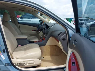 2012 Lexus ES 330 z VIN JTHBK1EG6C2475402, wystawiony jako IAAI lot #42244489 z przebiegiem 80 607 mil mil oraz . Historia ofert i sprzedaży dostępna na DreamBid. Obrazek 5.