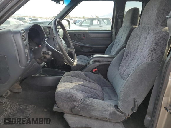 1999 GMC Sonoma SLS w/1SJ Pkg with VIN 1GTCT19W2X8516874, listed as a Copart auction lot 85501674 with 158,205 mi miles and Salvage Title. Bid and sale history available at carsss.com. Image 7.