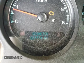 2007 Chevrolet Tahoe LS with VIN 1GNFC13C67J325731, listed as a Copart auction lot 58403555 with 227,774 mi miles and Salvage title. Bid and sale history available at DreamBid. Image 9.
