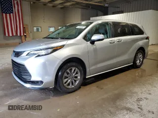 2022 Toyota Sienna LE with VIN 5TDKRKEC2NS090169, listed as a Copart auction lot 60974515 with 83,746 mi miles and Salvage title. Bid and sale history available at DreamBid. Image 1.
