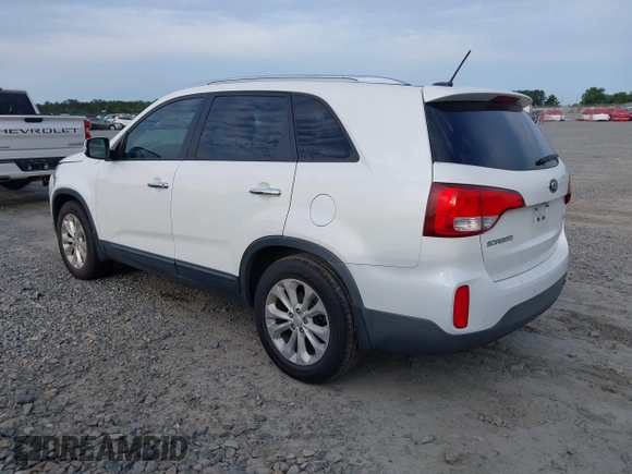 2015 Kia Sorento EX with VIN 5XYKU4A71FG636946, listed as a IAAI auction lot 42366976 with 195,100 mi miles and . Bid and sale history available at DreamBid. Image 3.