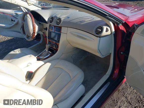 2005 Mercedes-Benz CLK 500 with VIN WDBTK75J05F130381, listed as a IAAI auction lot 41401207 with 86,080 mi miles and . Bid and sale history available at DreamBid. Image 5.