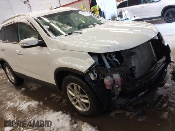 2015 Kia Sorento LX with VIN 5XYKT4A79FG585120, listed as a IAAI auction lot 41533779 with 127,337 mi miles. Bid and sale history available at carsss.com. Image 1.