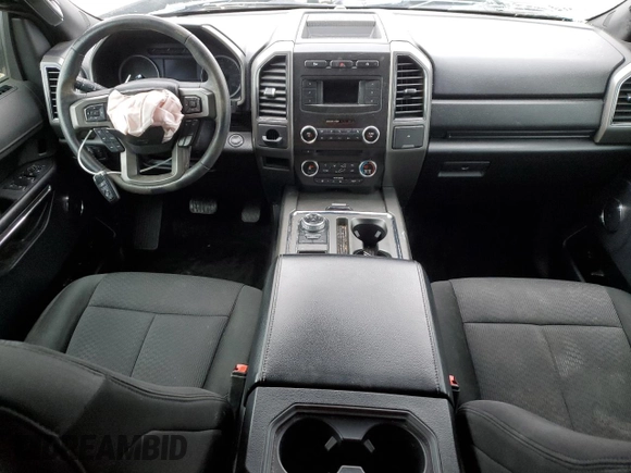 2018 Ford Expedition XLT with VIN 1FMJU1HT6JEA17396, listed as a Copart auction lot 86210324 with 70,990 mi miles and Salvage Title. Bid and sale history available at carsss.com. Image 8.