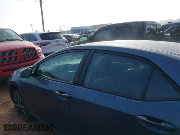 2017 Toyota Corolla L z VIN 2T1BURHE5HC927658, wystawiony jako IAAI lot #41474574 z przebiegiem 78 810 mil mil oraz . Historia ofert i sprzedaży dostępna na DreamBid. Obrazek 14.