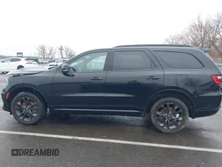 2024 Dodge Durango GT Plus z VIN 1C4RDJDG4RC193709, wystawiony jako IAAI lot #41933123 z przebiegiem 13 969 mil mil oraz . Historia ofert i sprzedaży dostępna na DreamBid. Obrazek 14.