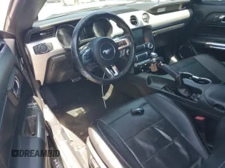 2015 Ford Mustang GT z VIN 1FA6P8CF2F5380061, wystawiony jako Copart lot #55705915 z przebiegiem 124 230 mil mil oraz Szkody całkowita. Historia ofert i sprzedaży dostępna na DreamBid. Obrazek 8.