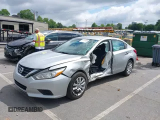 2017 Nissan Altima SV z VIN 1N4AL3AP1HC476475, wystawiony jako IAAI lot #39312828 z przebiegiem 59 498 mil mil oraz . Historia ofert i sprzedaży dostępna na DreamBid. Obrazek 19.