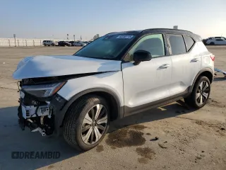 2023 Volvo XC40 Plus с VIN YV4ED3UL4P2017590, выставлен на аукционе Copart как лот 42230715 с пробегом 4 198 миль миль и Списание • Salvage title. История ставок и продаж доступна на DreamBid. Изображение 1.